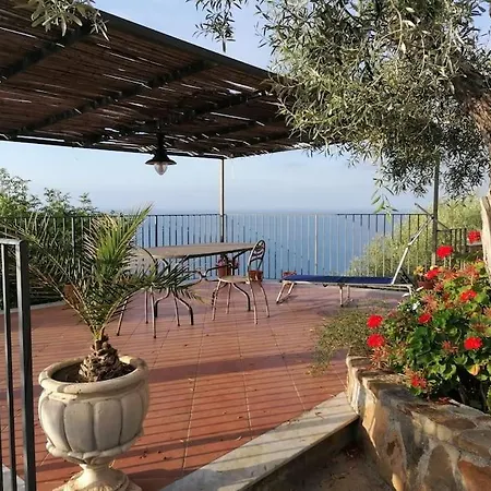 Stone Apartment Cefalù